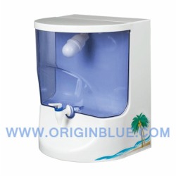 Compact RO system with inbuilt water tank